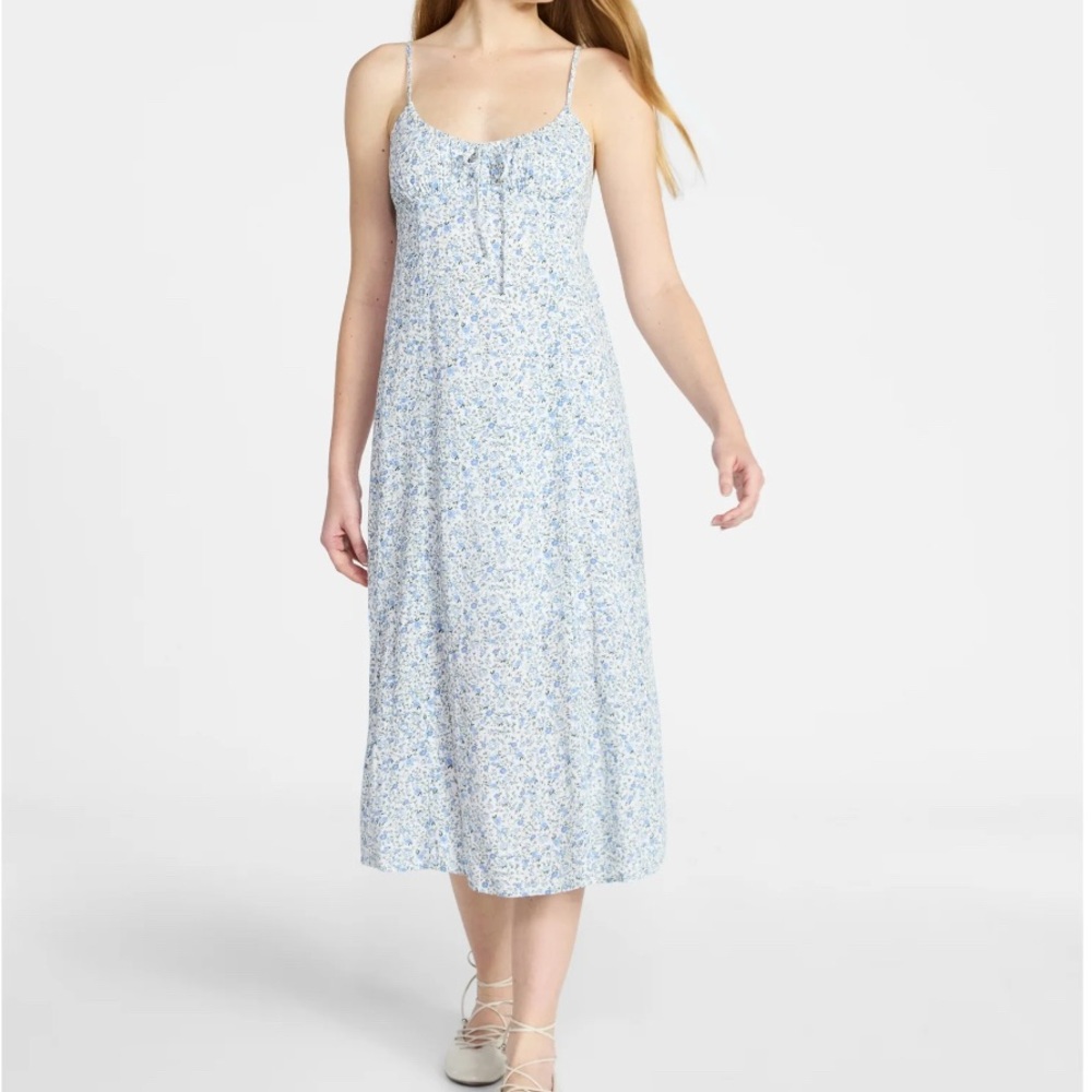 No Boundaries Shirred Midi Dress Blue & White Floral Print